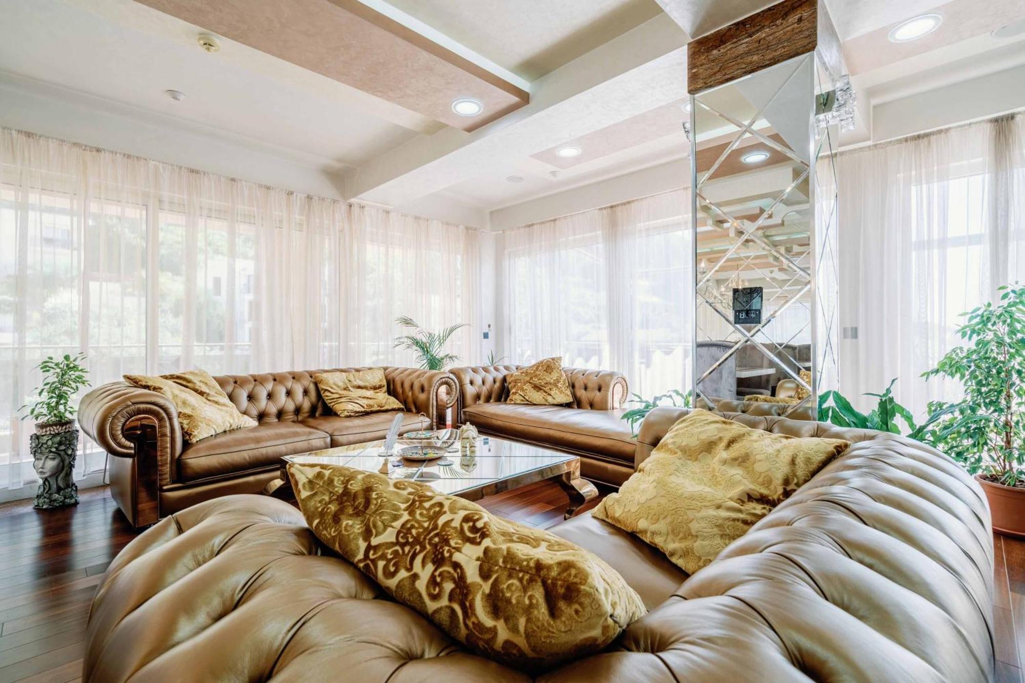 Victoria Apartment