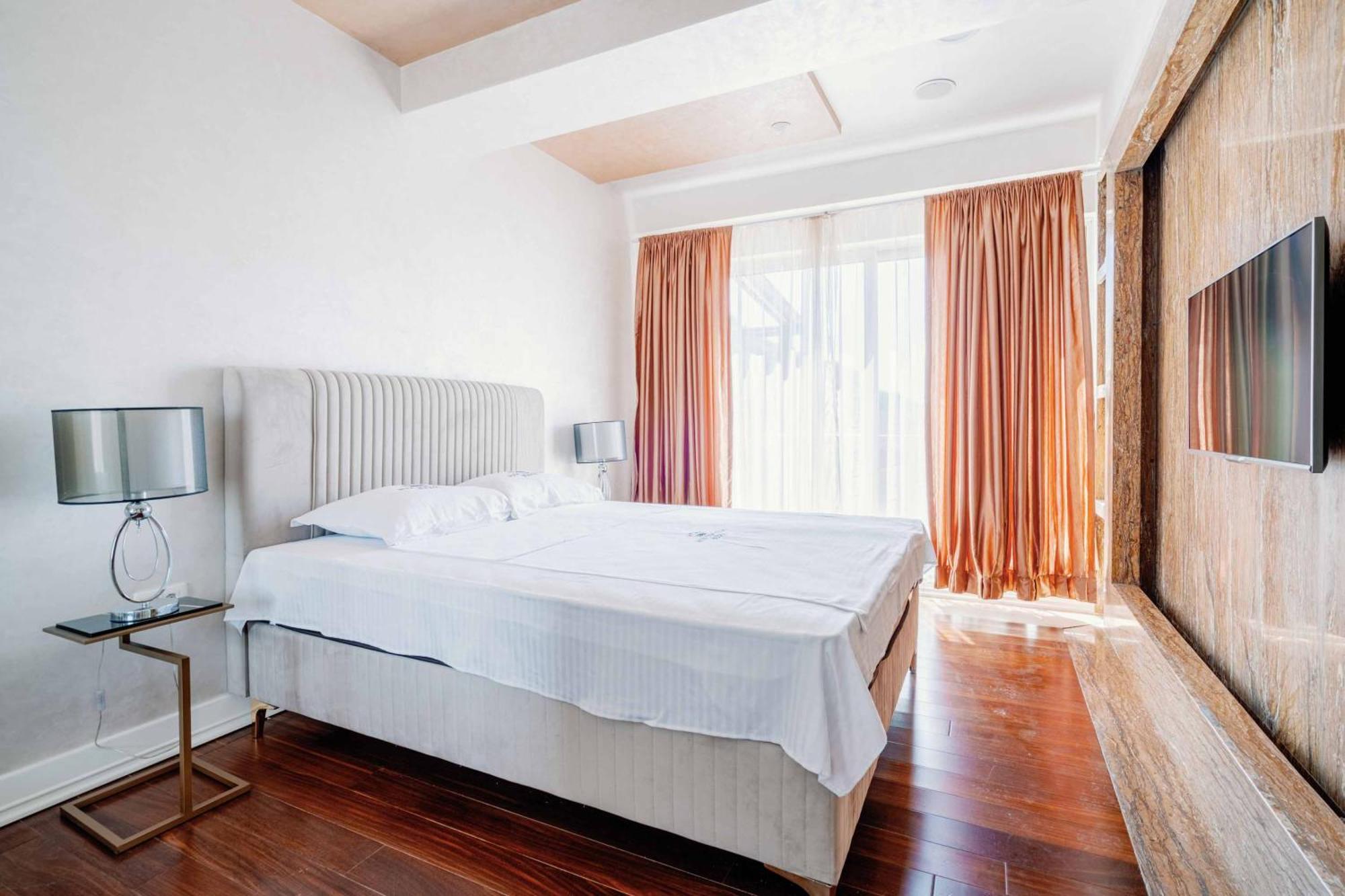 Victoria Apartment *