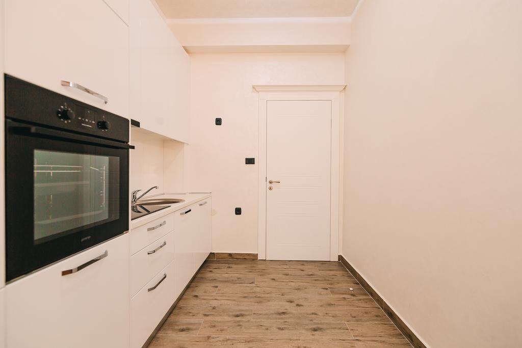 Victoria Apartment
