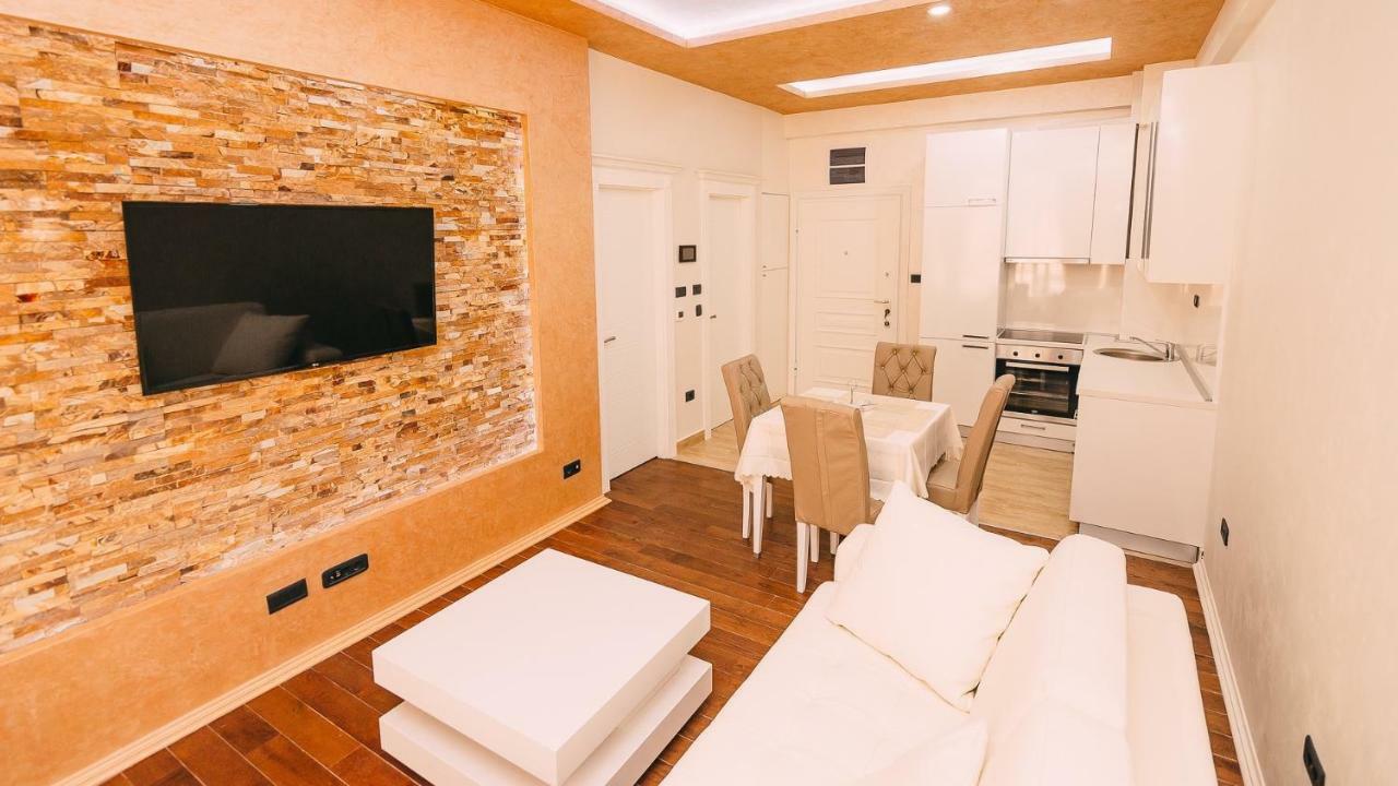Victoria Apartment